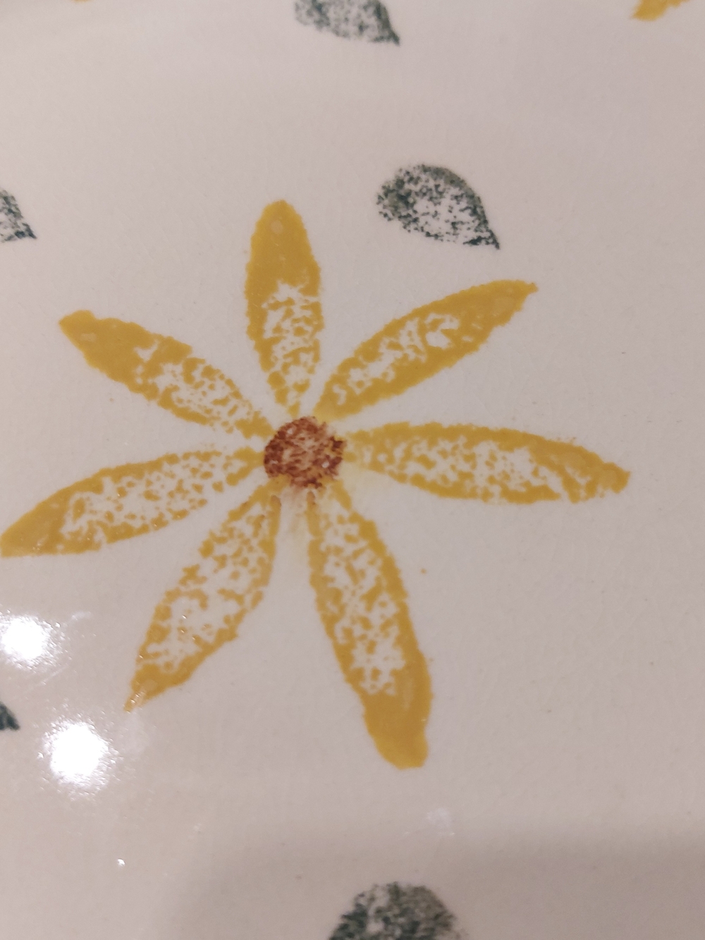 Vintage Farmhouse Ceramic Pie Plate - Picture 2 of 7